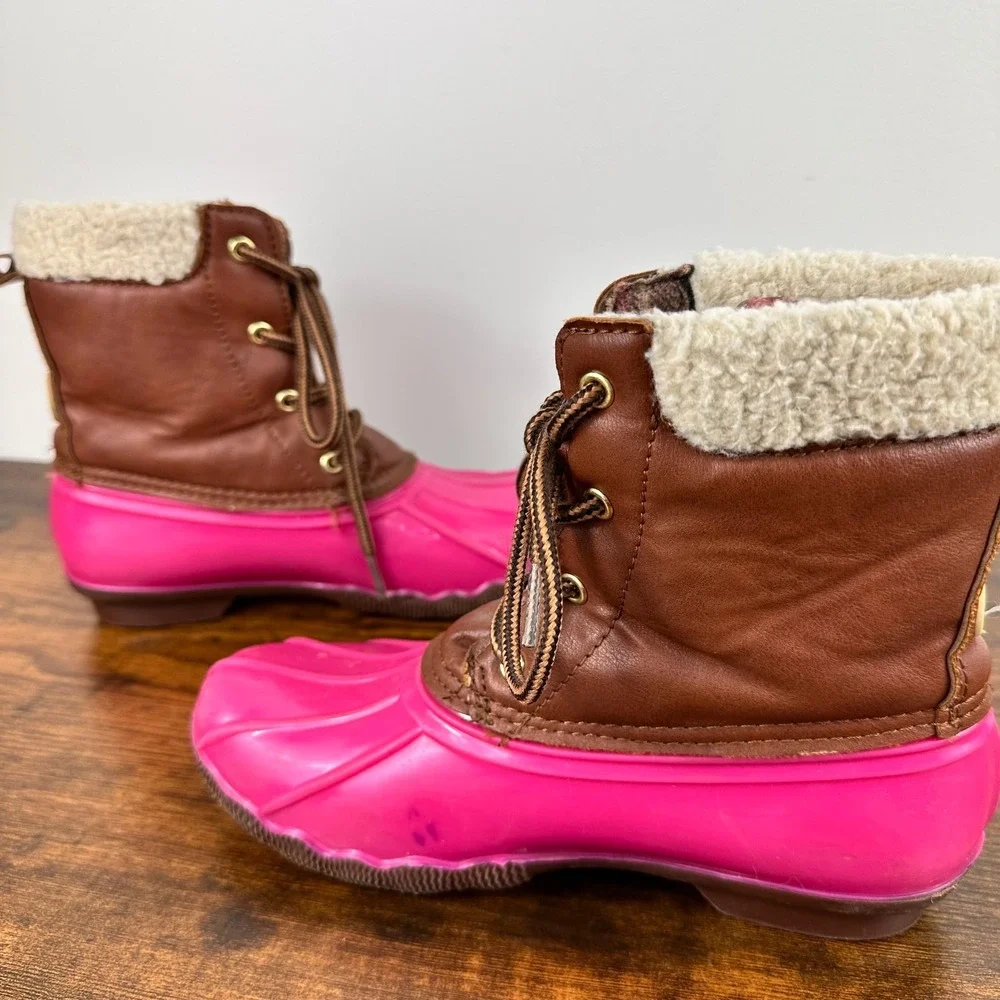 Adrienne Vittadini Leather Duck Boots Waterproof Rubber‎ Youth Girl's Size 3